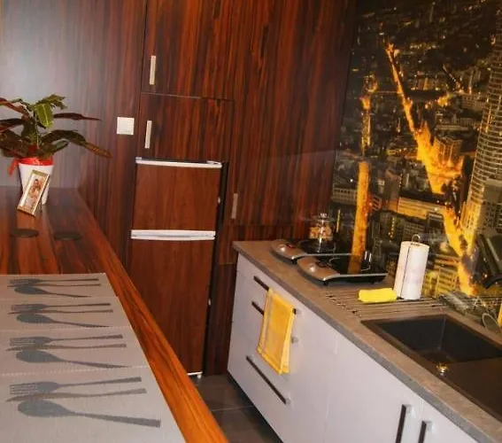 Kamienna - Wypoczynek , Cisza I Spokoj - Nie Na Imprezy צ'סטוצ'ובה