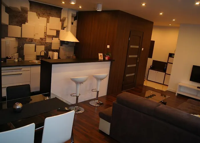 Kamienna - Wypoczynek , Cisza I Spokoj - Nie Na Imprezy צ'סטוצ'ובה